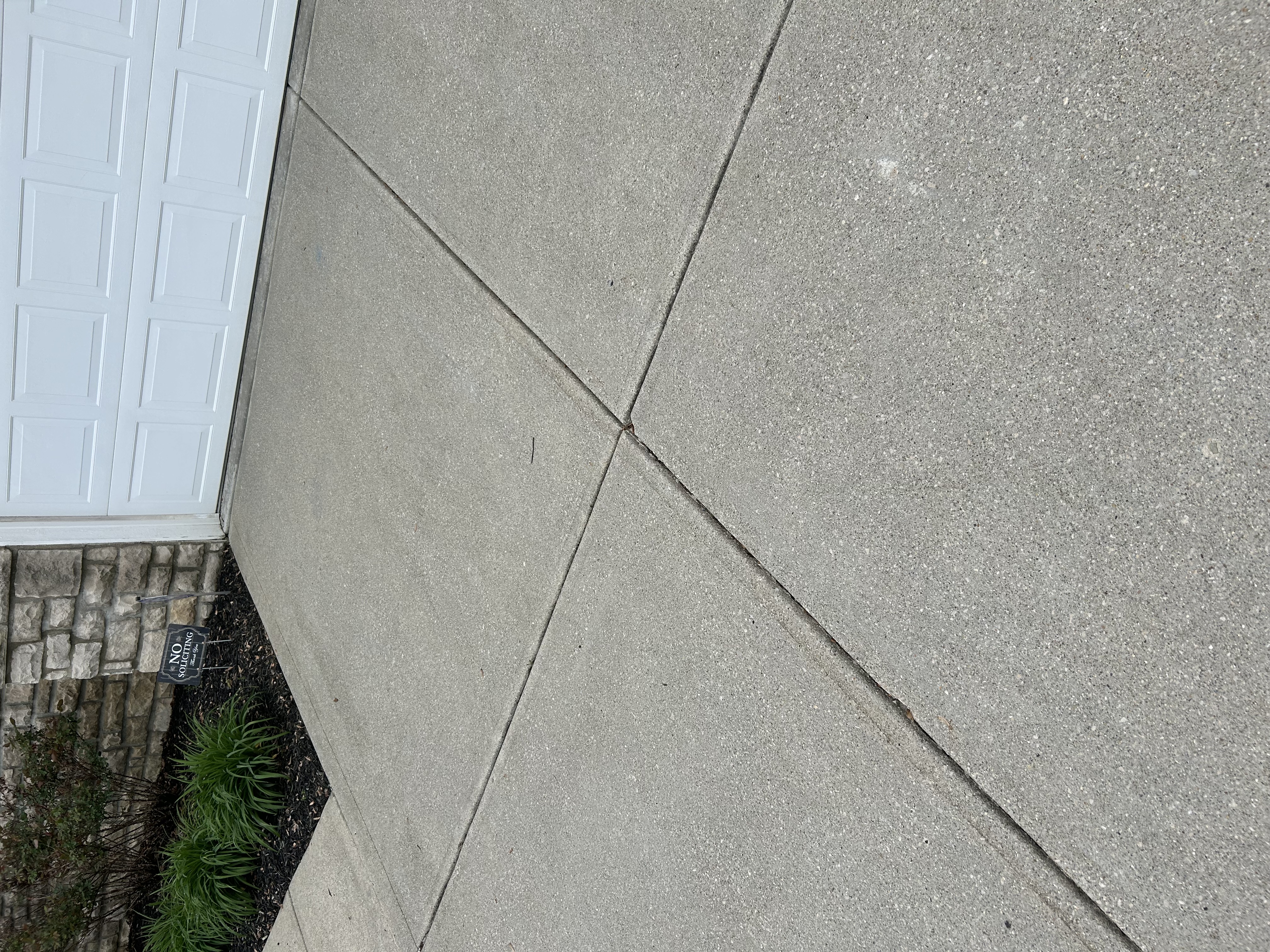 Driveway and garage apron clean